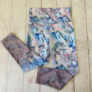 Evolution and Creation high rise tropical foliage dream catcher legging sz S